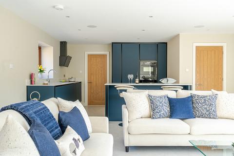 3 bedroom barn conversion for sale, The Courtyard, Frampton Cotterell, BS36