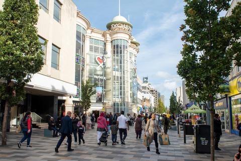 Property to rent, High Rd Ilford IG1 1AT