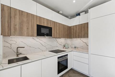 1 bedroom flat for sale, Holt Gardens, London SW17