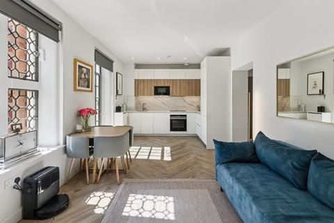 1 bedroom flat for sale, Holt Gardens, London SW17