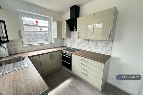 4 bedroom semi-detached house to rent, Cae Pys Road, Swansea, SA5