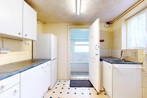 3 bedroom end of terrace house for sale, 34 Coniston Road, Croydon, CR0 6LN