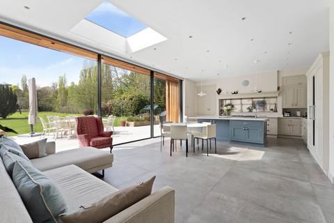 6 bedroom detached house for sale, Old Malden Lane, Worcester Park, KT4