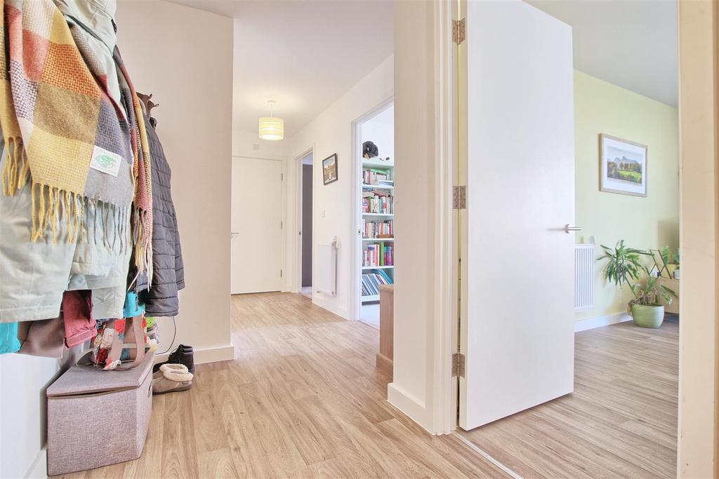 Apartment in Cambridge, Trumpington - More