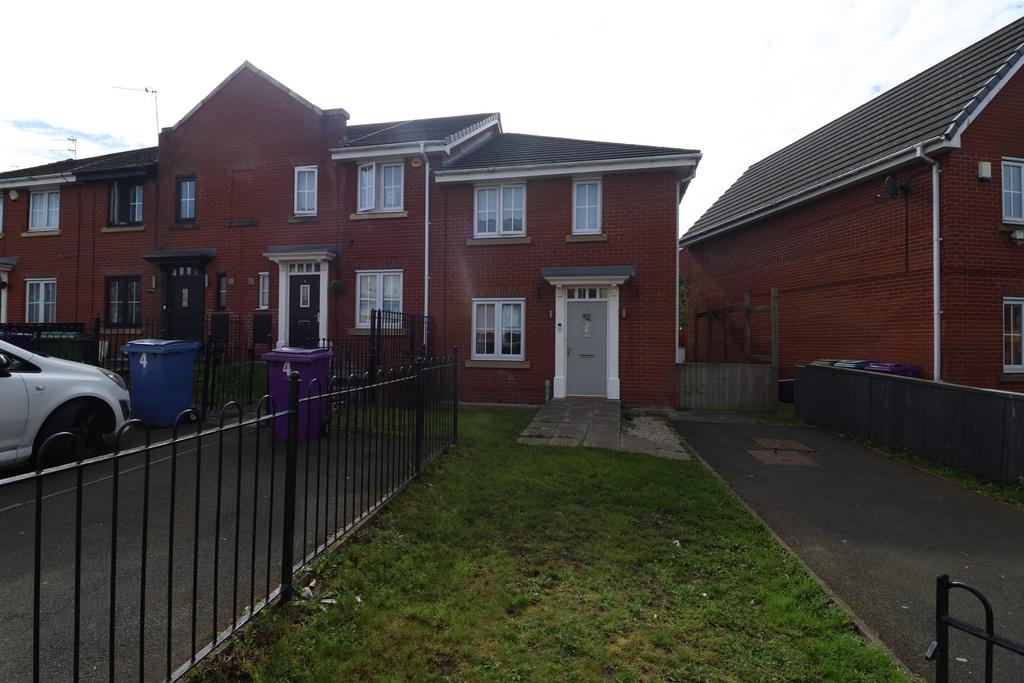 3 bedroom terraced house for sale
