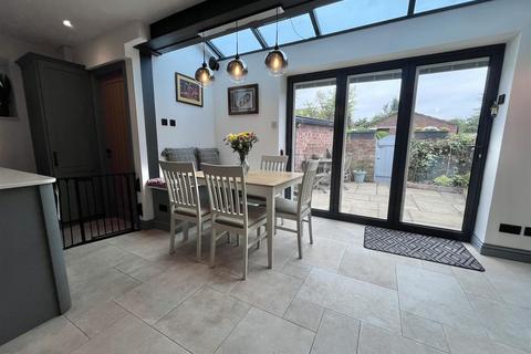 3 bedroom cottage for sale, Chapel Lane, Wilmslow