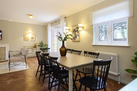 5 bedroom detached house to rent, Ravenswood Court, Kingston Hill, Kingston Upon Thames11, KT2