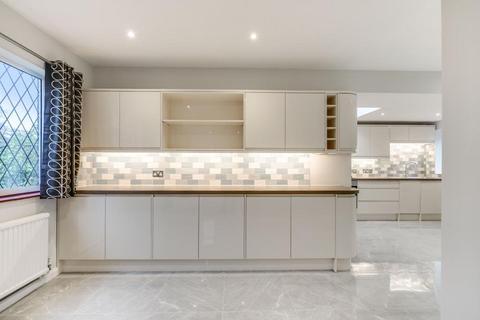 2 bedroom bungalow for sale, Shaldon Way, Walton On Thames, Surrey, KT12