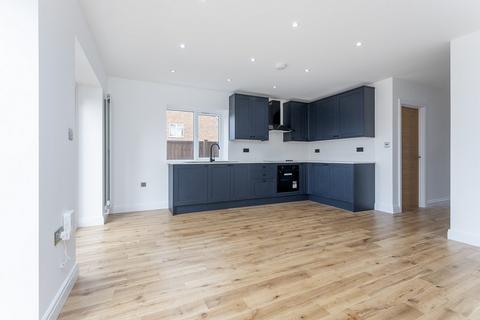 undefined, Wide Way, Mitcham, CR4