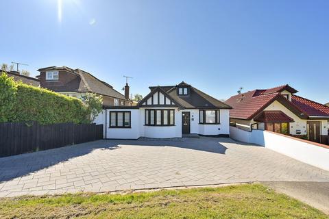 Caldecote Gardens, Bushey, WD23