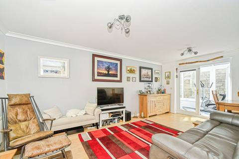 3 bedroom detached house for sale, Filsham Road - Oakhurst, Swindon, SN25