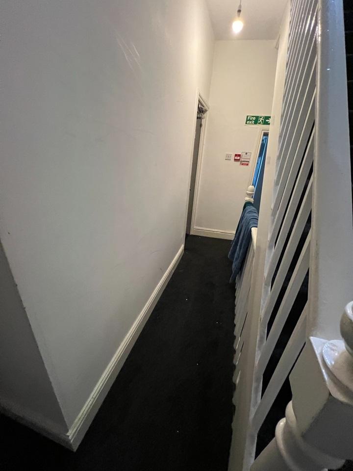 House in Salford, Lower Broughton, Greater Manchester - View 5