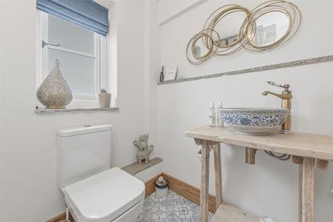 2 bedroom detached house for sale, Bilham Road, Clayton West, Huddersfield