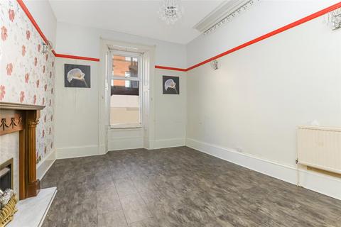 3 bedroom flat for sale, Westmoreland Street, Govanhill, Glasgow, G42