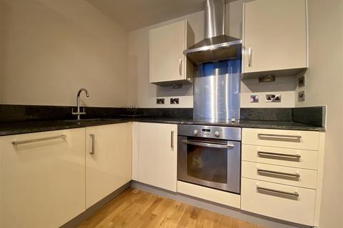 1 bedroom flat for sale, Apartment 522, Wicker Riverside, 2 North Bank, S3 8JA