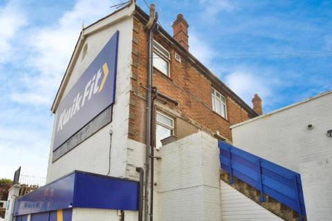 3 bedroom apartment for sale, Billet Road, London