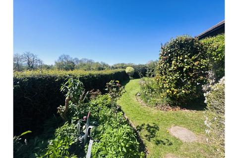 undefined, Hereford, Hereford, HR3