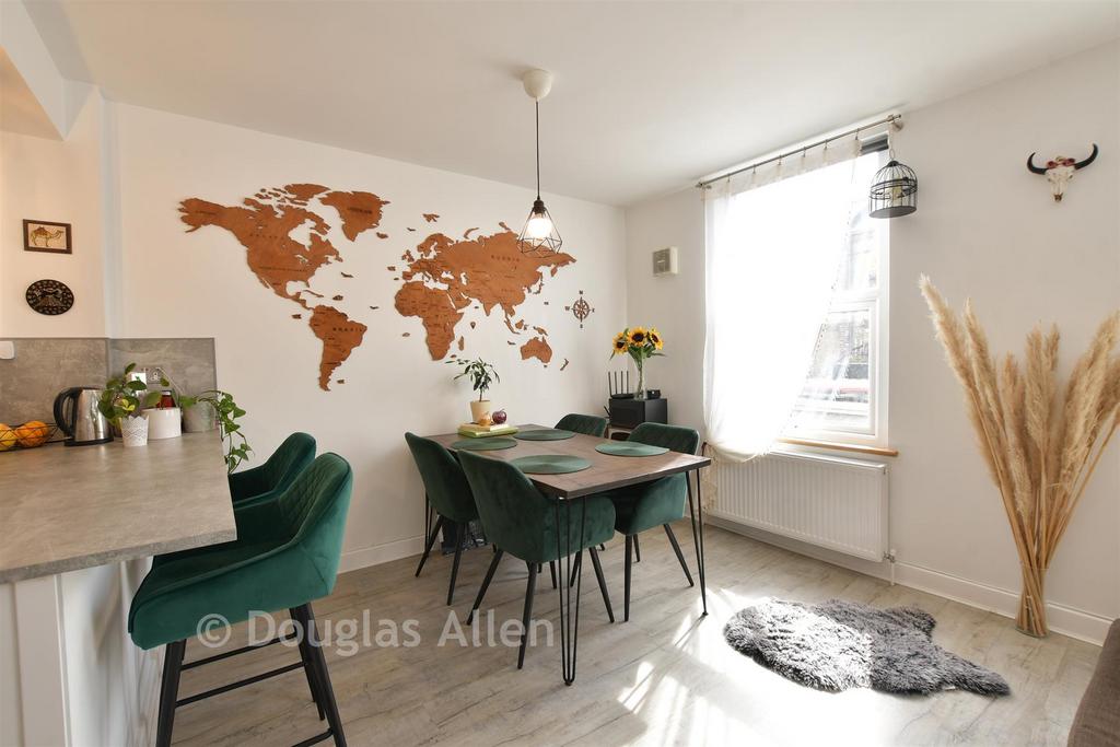 Lounge/Diner