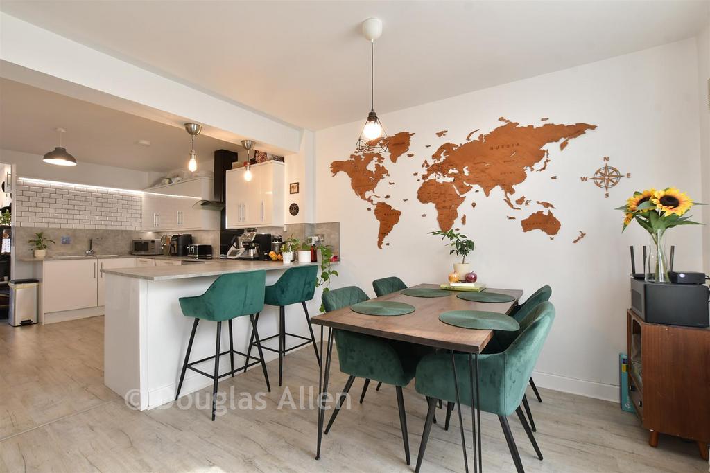Lounge/Diner