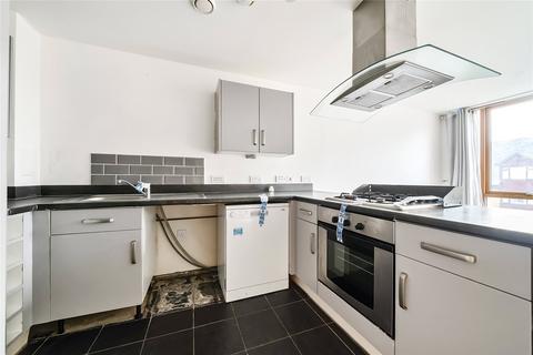 2 bedroom flat for sale, Homesdale Road, Bromley