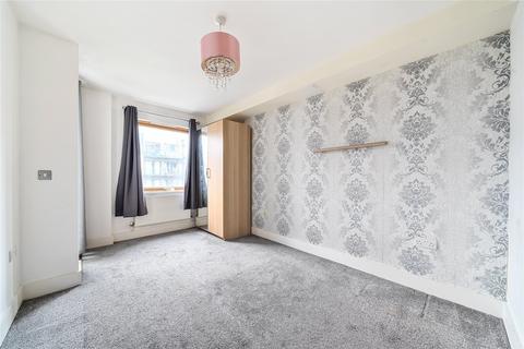 2 bedroom flat for sale, Homesdale Road, Bromley