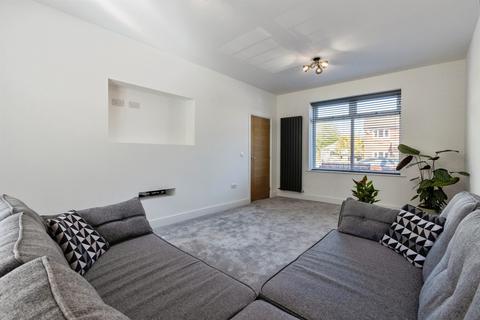 3 bedroom end of terrace house for sale, Carr Lane, Tankersley, Barnsley