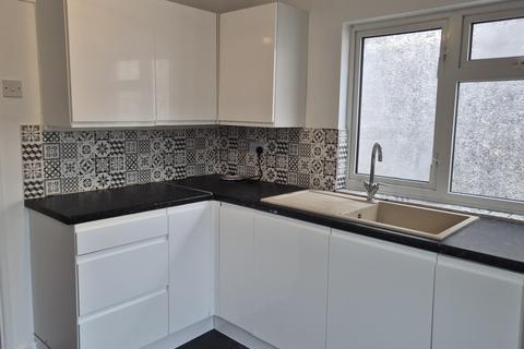 3 bedroom terraced house for sale, Kings Road, Llandovery SA20