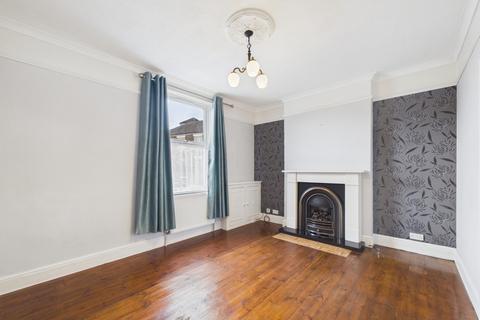 2 bedroom semi-detached house for sale, Eastgate South, Driffield, YO25 6LU
