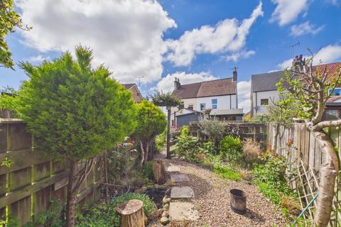 2 bedroom semi-detached house for sale, Eastgate South, Driffield, YO25 6LU