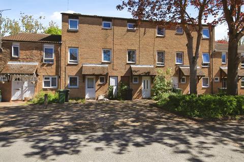 Townhouse - Bringhurst, Orton Goldhay, Peterborough
