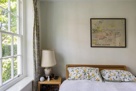 1 bedroom apartment for sale, Vicarage Crescent, London, SW11