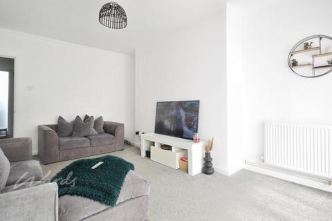 2 bedroom semi-detached bungalow to rent, Botany Road Broadstairs CT10