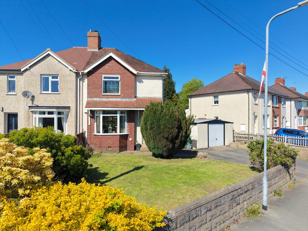 3 bedroom semi-detached house for sale