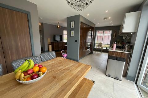 4 bedroom detached house for sale, Bridegroom Street, Market Harborough LE16