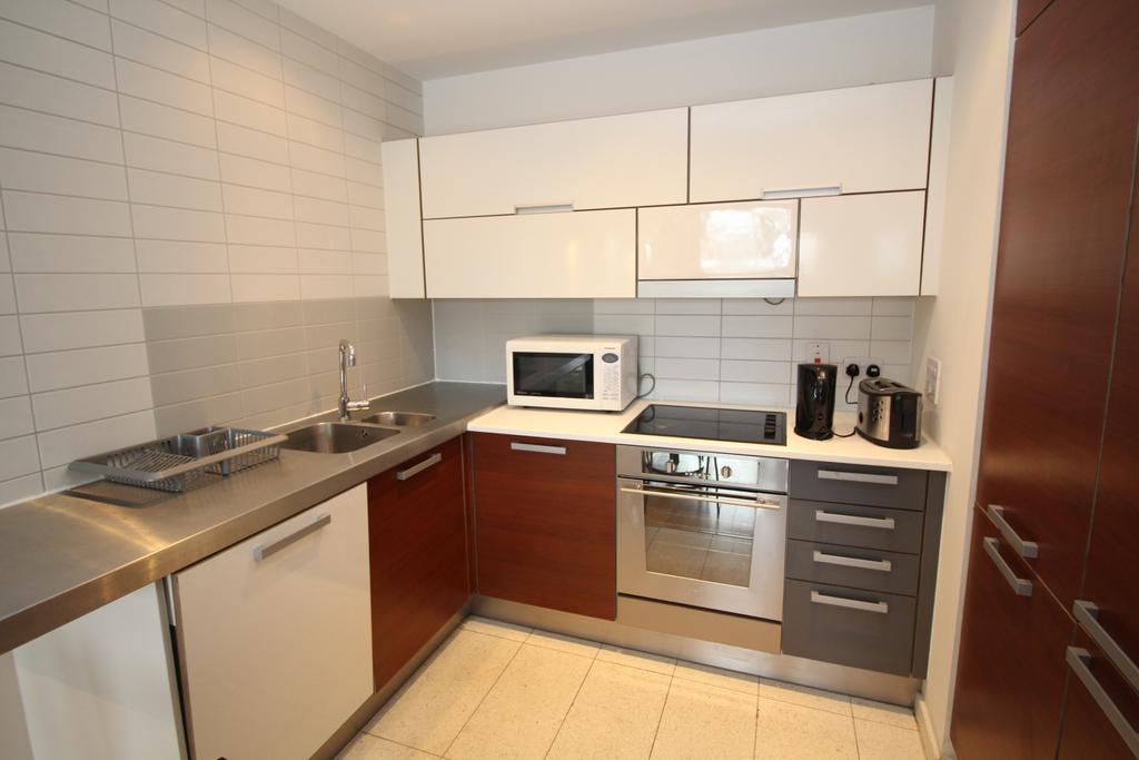 Apartment in Manchester - View 3