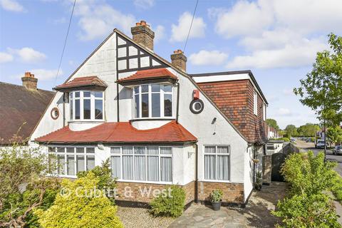 undefined, Stoneleigh Park Avenue, Croydon CR0