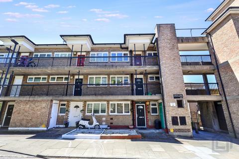 1 bedroom maisonette for sale, London SE3