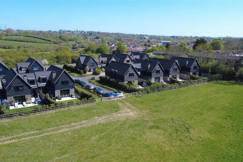 3 bedroom semi-detached house for sale, Watersplash Mews, Borehamwood