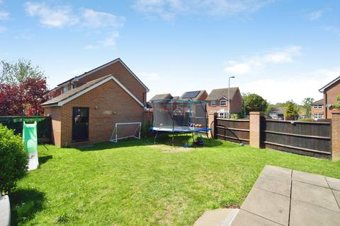 3 bedroom semi-detached house for sale, Mason Drive, Romford, RM3