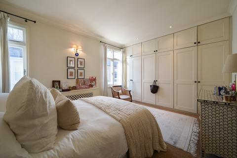 2 bedroom mews for sale, Burton Mews, London, SW1W
