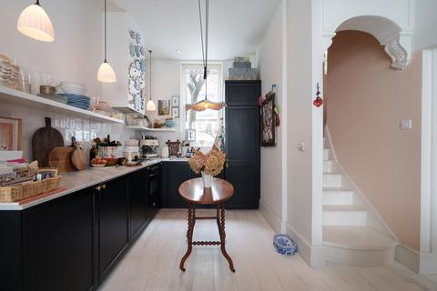 2 bedroom mews for sale, Burton Mews, London, SW1W