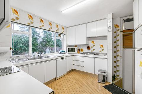 4 bedroom detached house for sale, Greenwood Park, Kingston Upon Thames, KT2
