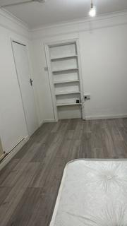 1 bedroom in a house share to rent, London Road, Wickford SS12