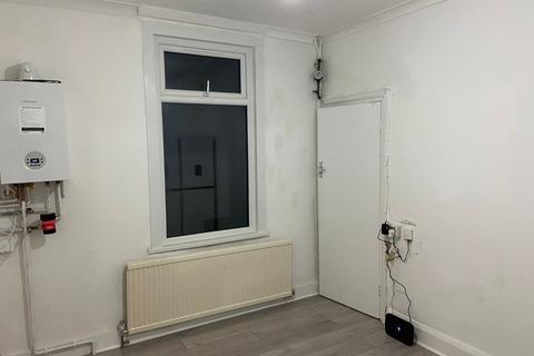 1 bedroom in a house share to rent, London Road, Wickford SS12