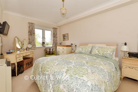 2 bedroom flat for sale, Alma Road, Reigate, Surrey