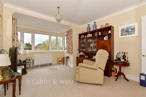 2 bedroom flat for sale, Alma Road, Reigate, Surrey