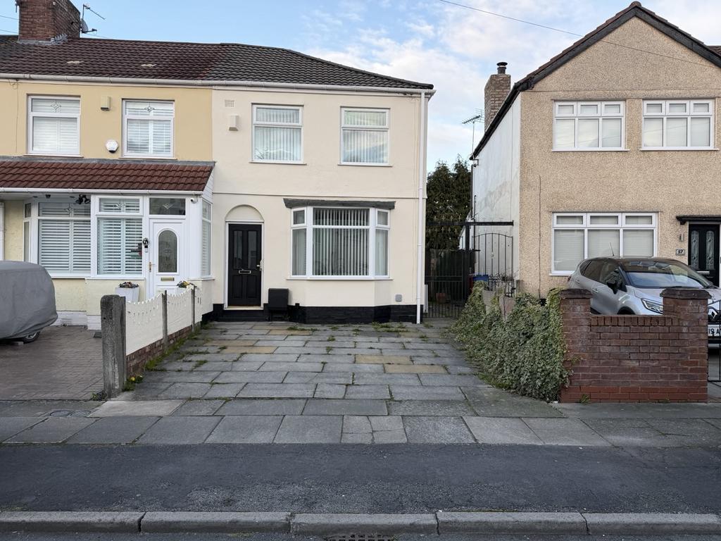3 bedroom terraced house for sale