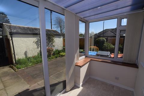 2 bedroom semi-detached bungalow for sale, 266 Annan Road, Dumfries, DG1 3HE