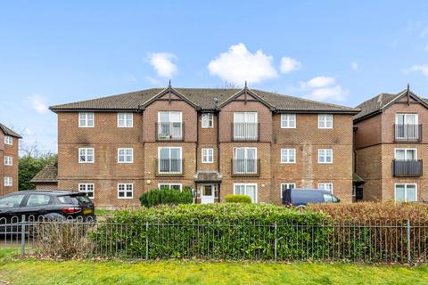 2 bedroom flat for sale, Newbury Road, Crawley RH10