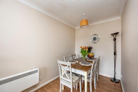 2 bedroom flat for sale, Newbury Road, Crawley RH10